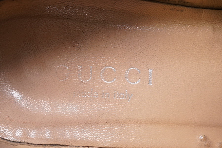 A pair of black snaffle Gucci loafers, EU 37.5
